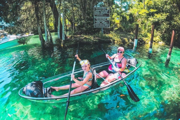 Clear kayak tour in Crystal River, Florida and Three Sisters Springs